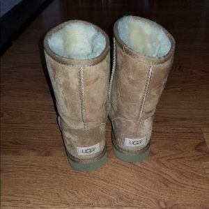 Brown Chestnut ugg boot / Barely Worn